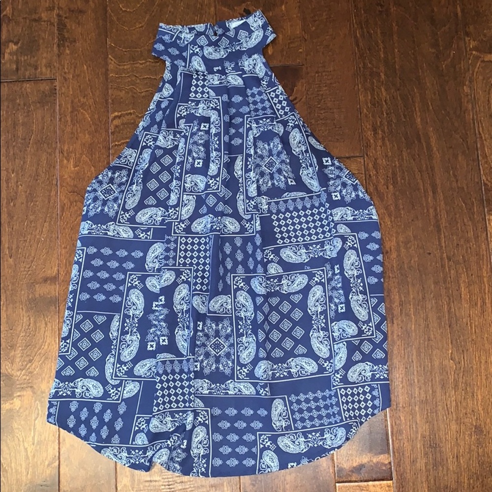 High neck, paisley print tank top